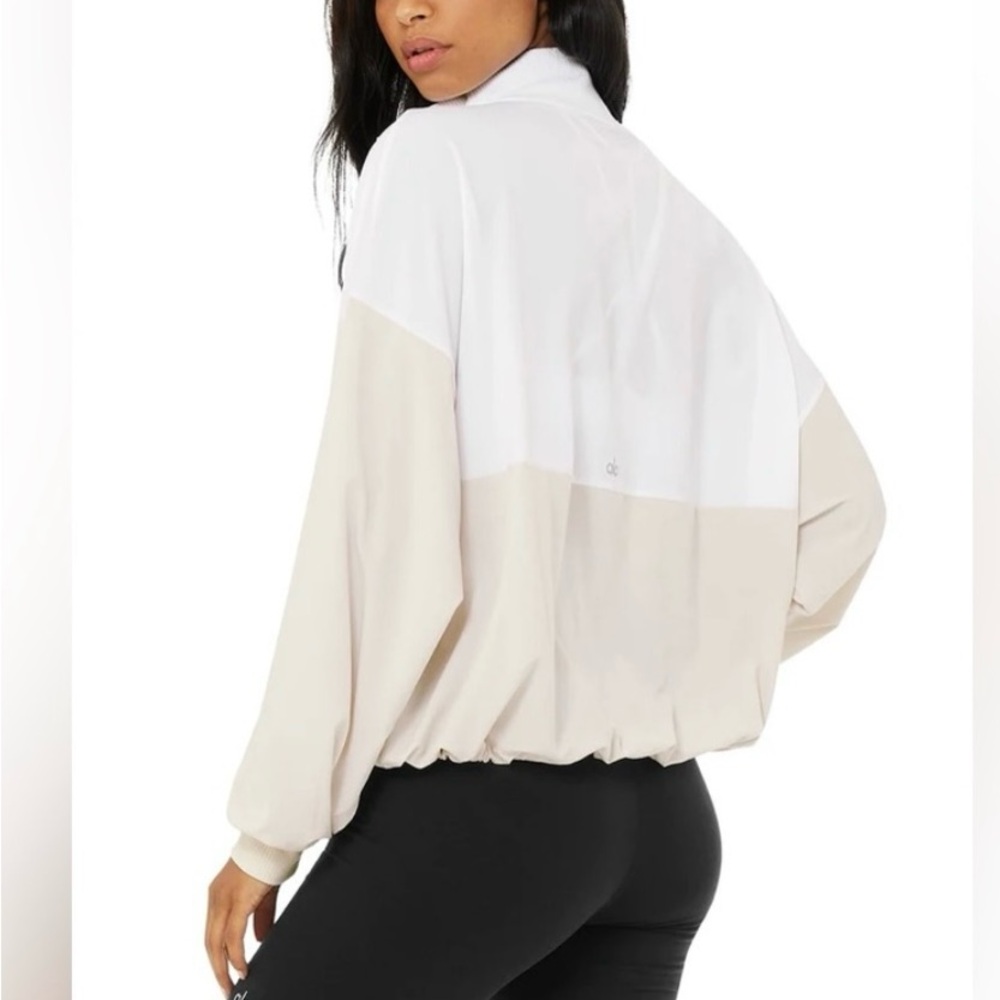 Lightweight Pullover